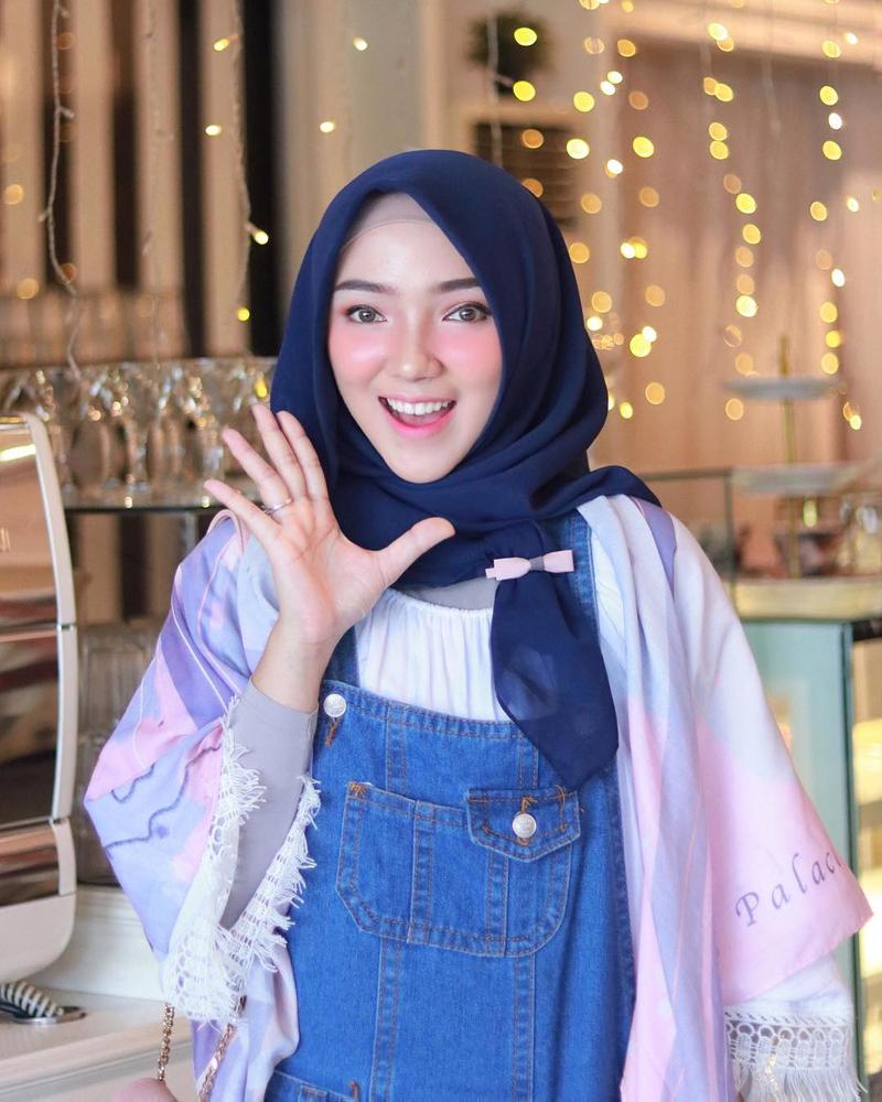 Cantiknya Ini Dia Inspirasi Style Hijab Casual Hingga Formal Dengan