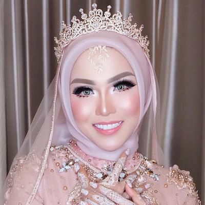 5 Mua Ini Terkenal Dengan Hasil Make Up Manglingi Hasil