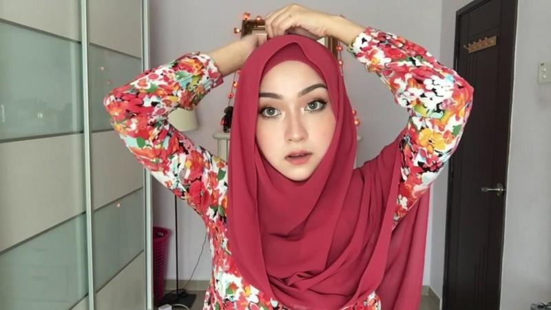 Baju Pesta Warna Silver Cocok Dengan Jilbab Warna Apa