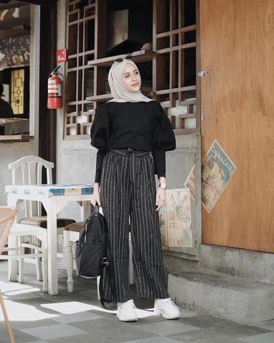 20+ Koleski Terbaru Ootd Celana Kulot Garis Hitam Putih