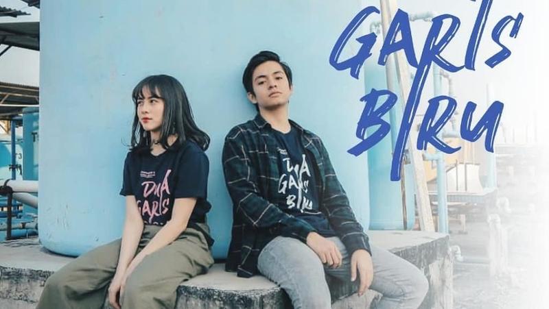 66 Koleksi Model Jaket Dua Garis Biru Terbaru